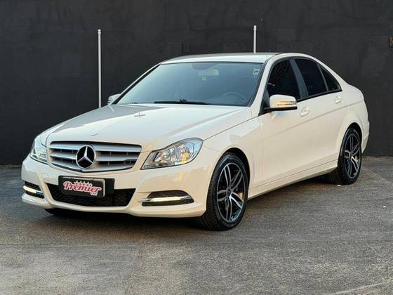 MERCEDES-BENZ C 180 1.8 CGI CLASSIC 16V TURBO GASOLINA 4P AUTOMÁTICO MERCEDES-BENZ C 180 1.8 CGI CLASSIC 16V TURBO GASOLINA 4P AUTOMÁTICO